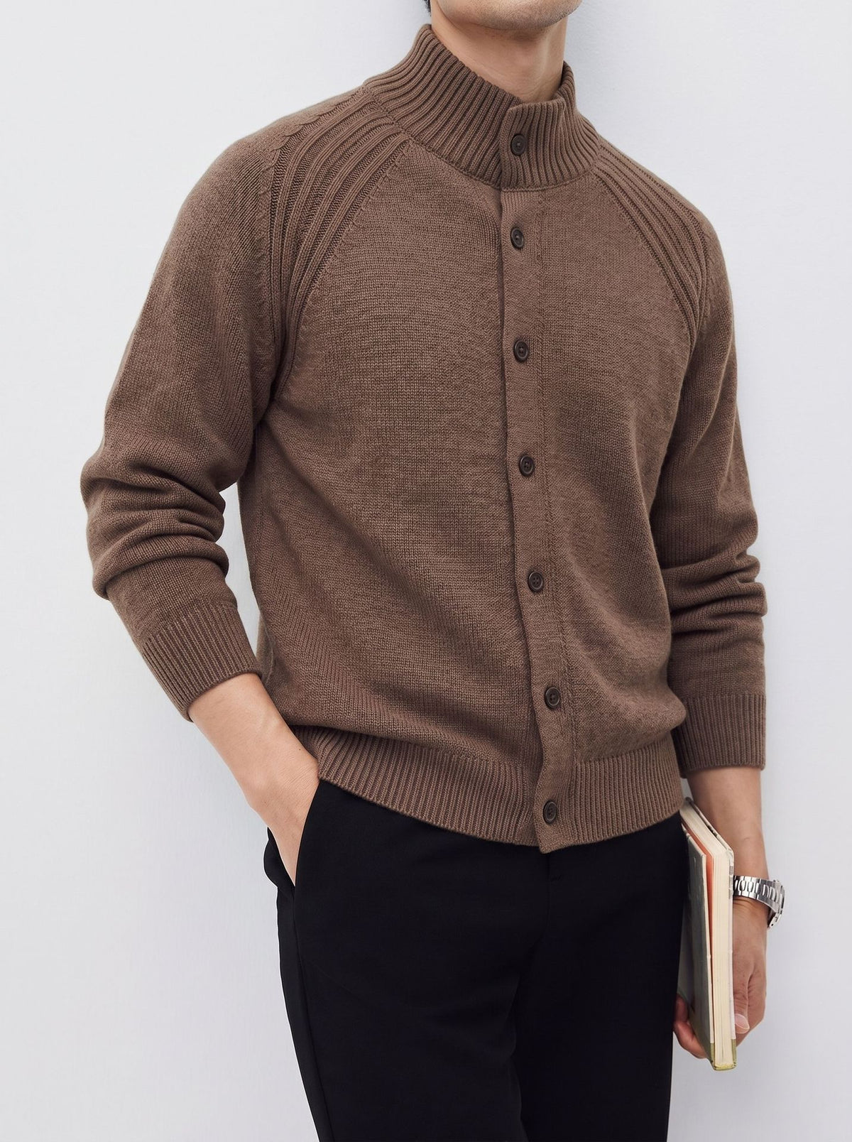 Stand up collar single breasted long sleeved sweater