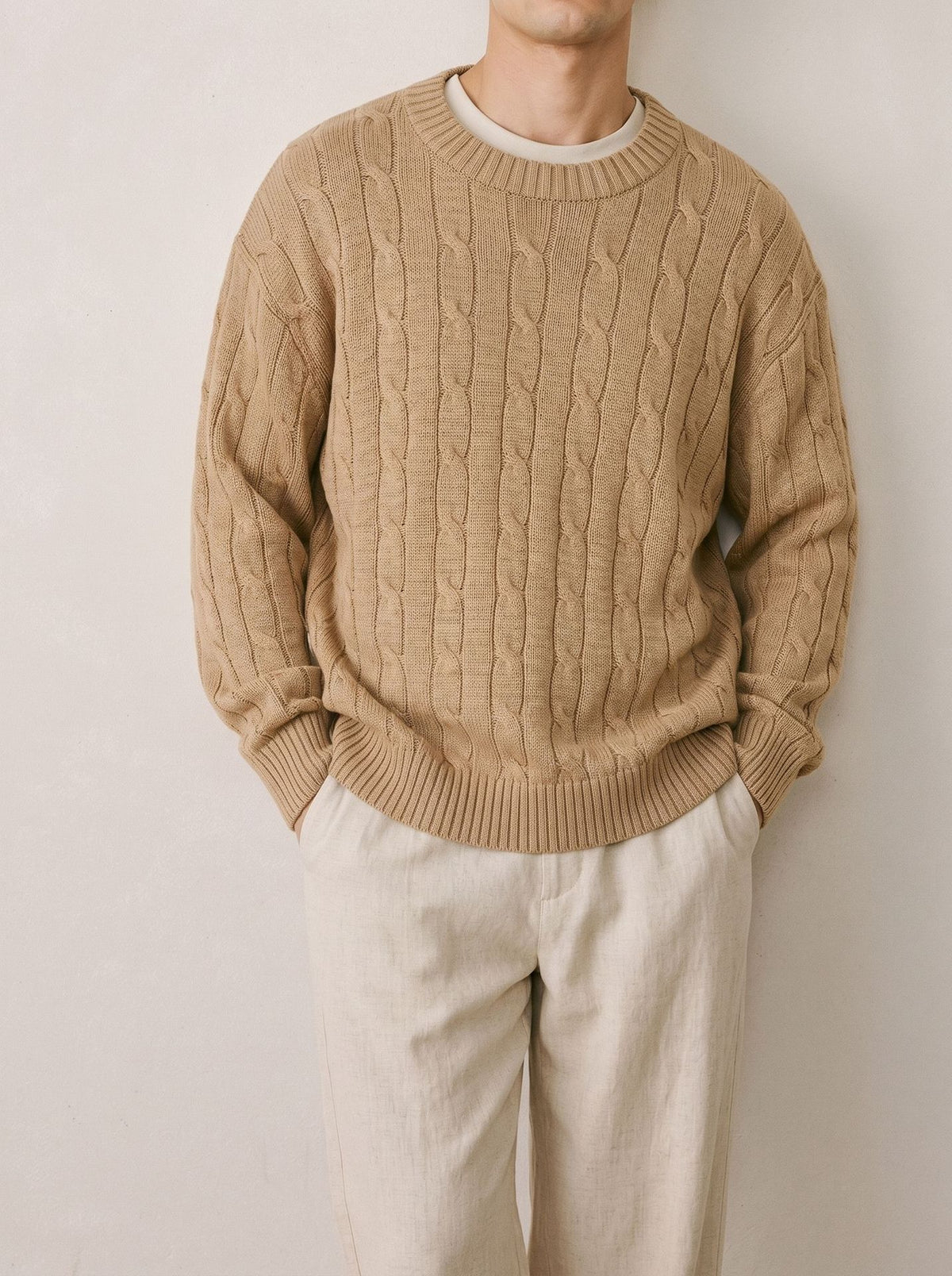 Round neck long sleeved sweater