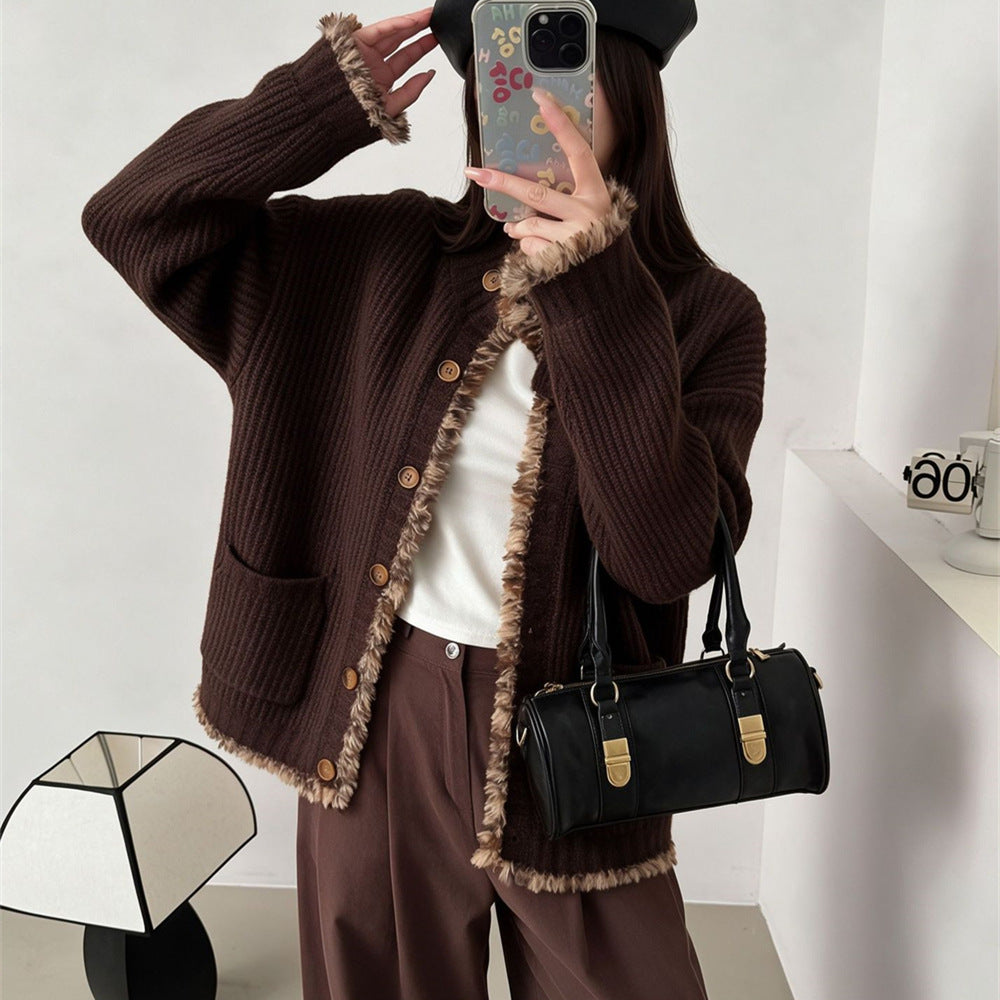 Single breasted stand up collar sweater