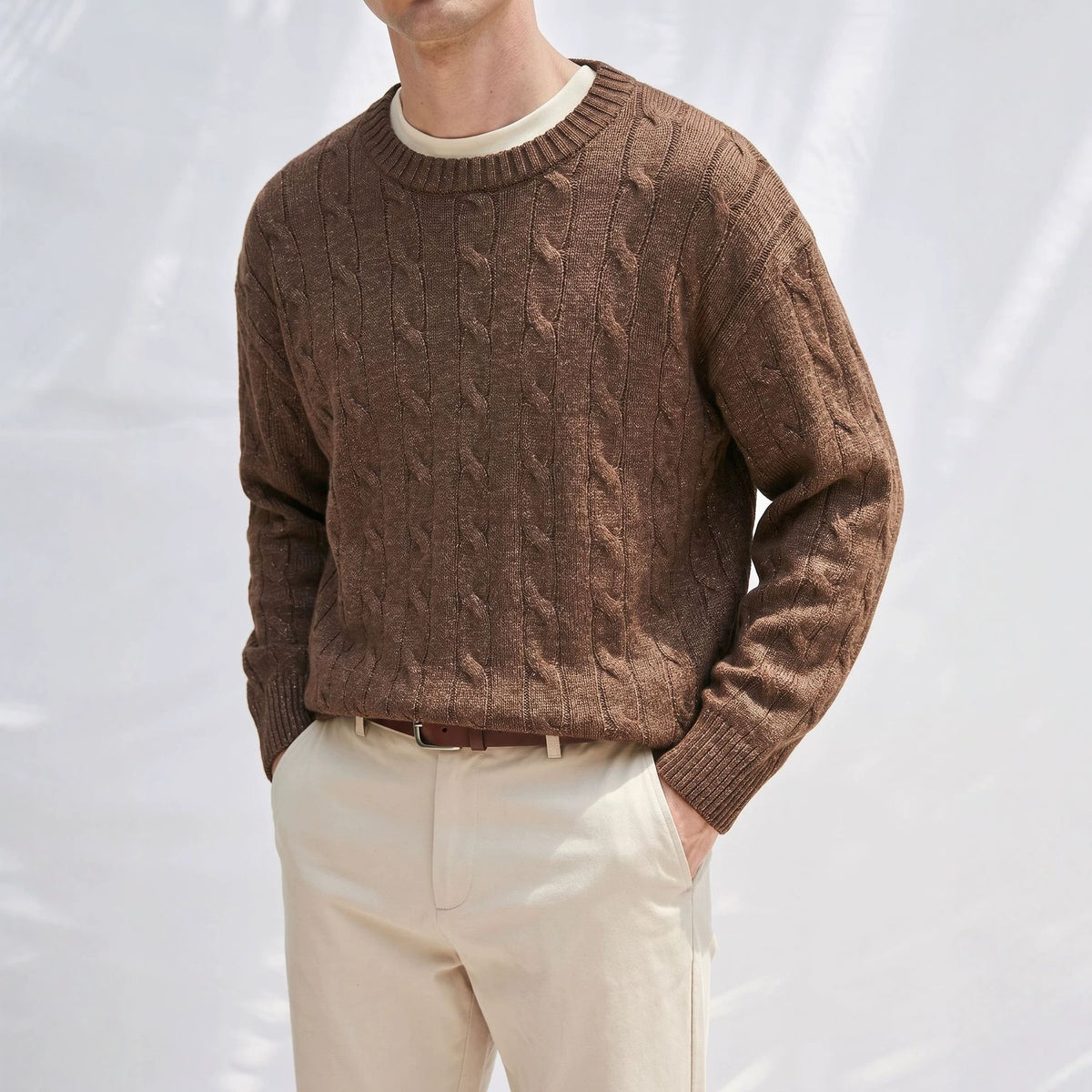 Round neck long sleeved sweater