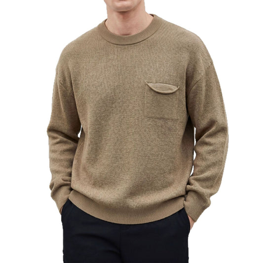 Round neck long sleeved sweater