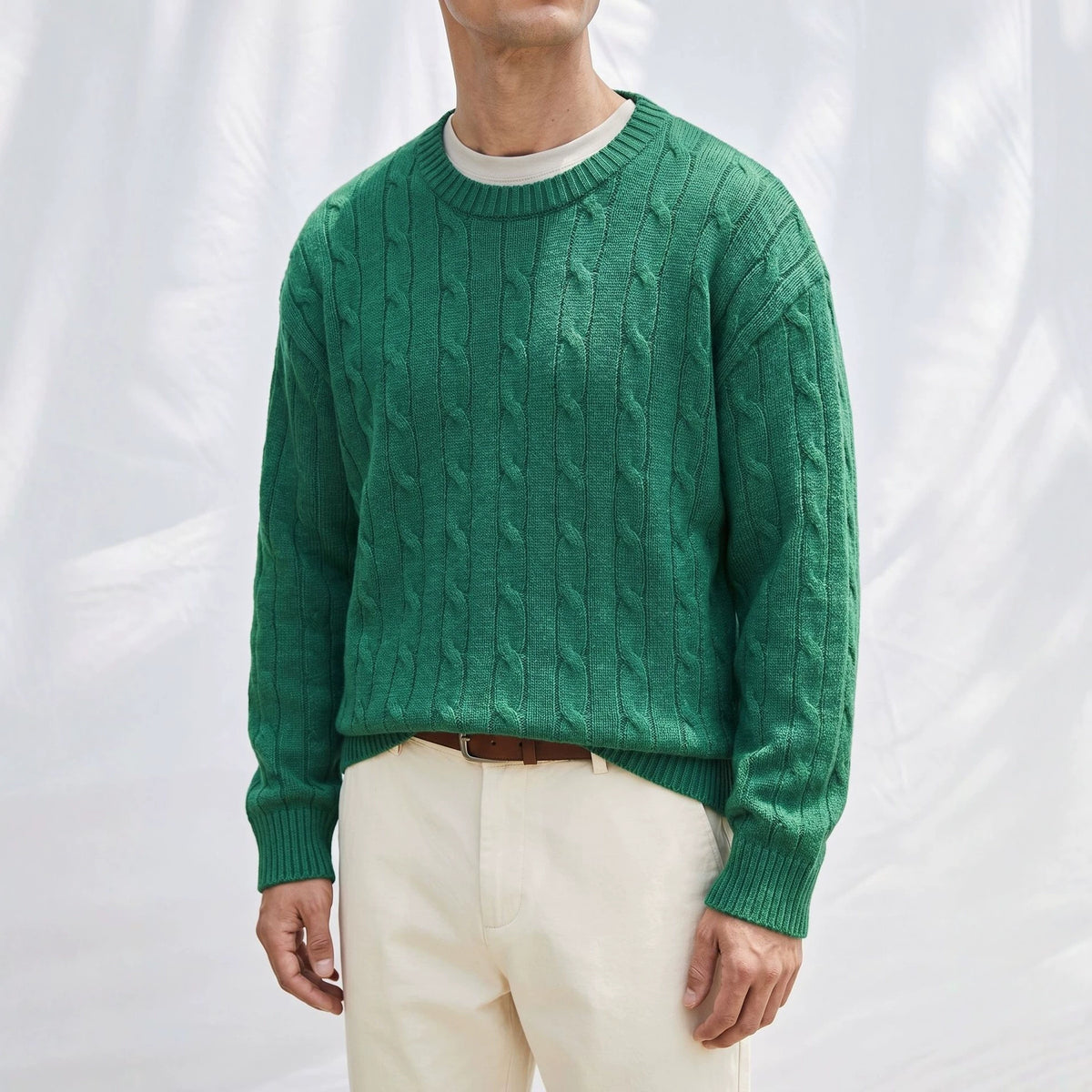 Round neck long sleeved sweater